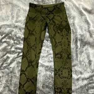 Lululemon wunder under leggings